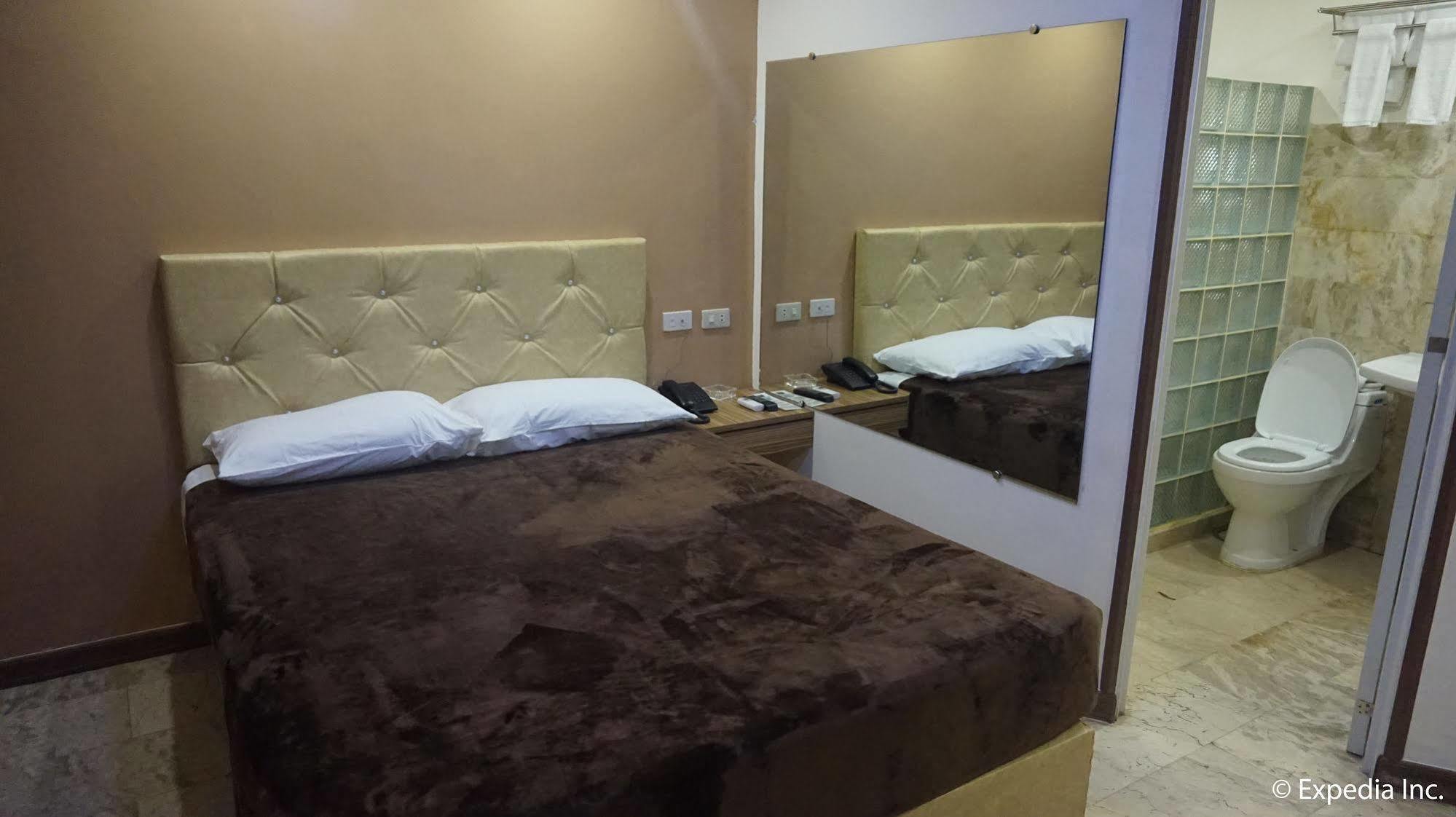 Score Birds Hotel Angeles Luaran gambar